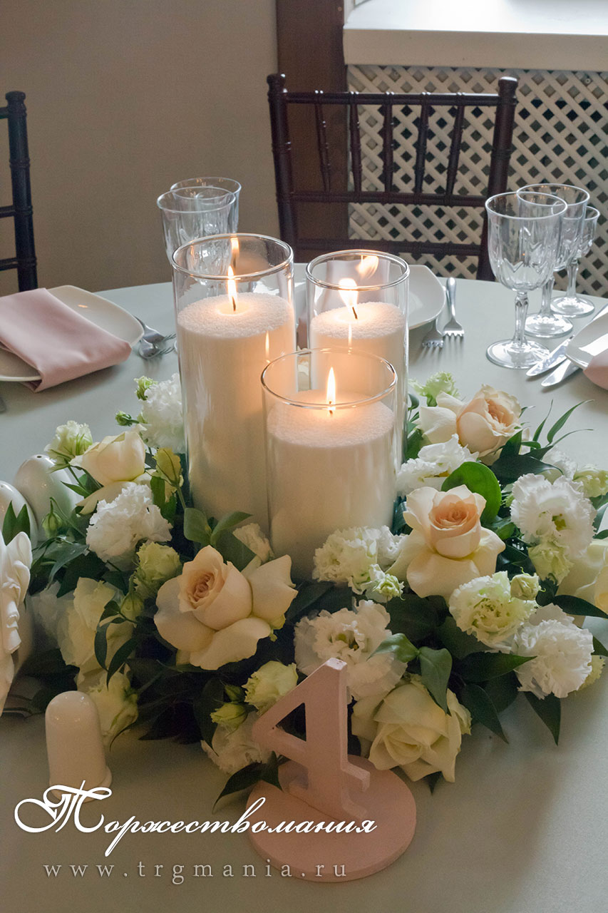 Насыпные свечи на столах гостей