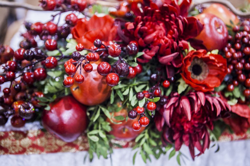 Emotion Group
Свадьба в "Исконно Русском" стиле
Элемент президиума жениха и невесты.
Ресторан Русско-Исторического музея в Кремле