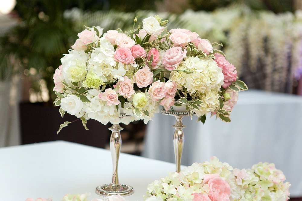 Emotion Group
Свадьба в стиле "Весна"
Цветочные композиции на гостевых столах.