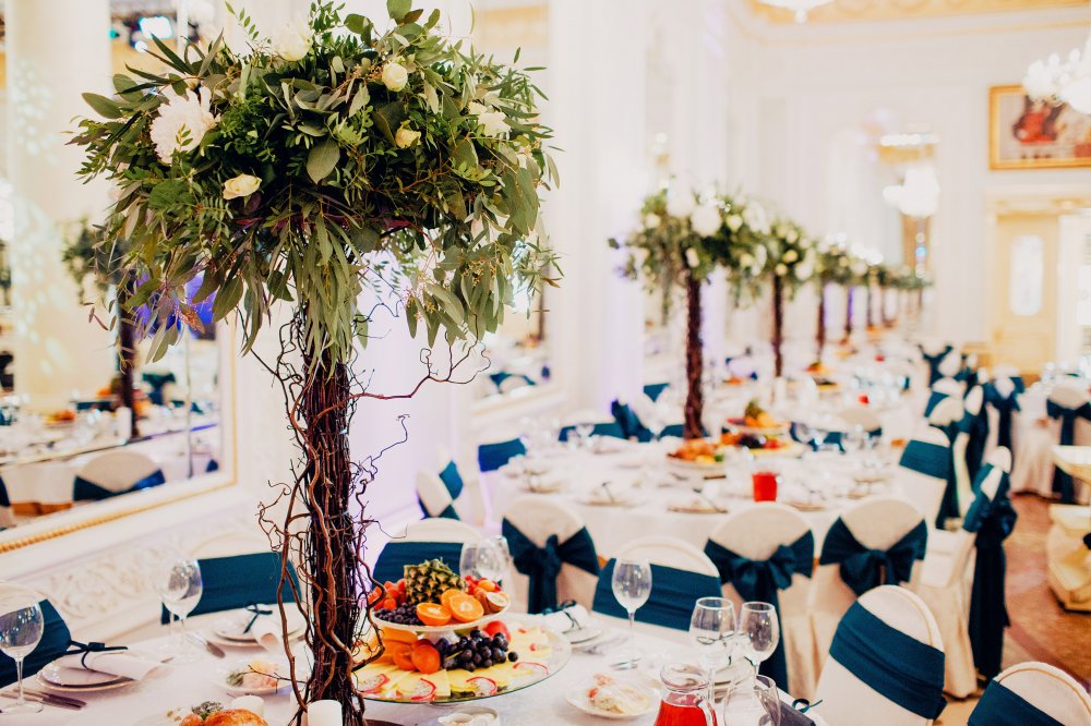 Emotion Group
Свадьба в стиле "Благородный Изумруд"
Оформление гостевых столов