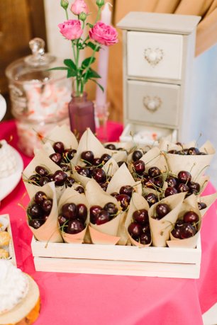 Сладкий летний стол