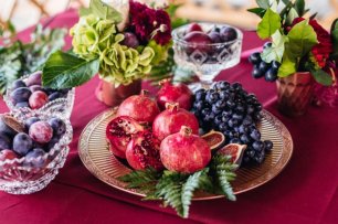 Свадебный фуршет с фруктами и ягодами