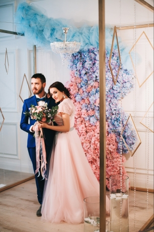 Оригинальное оформление выездной регистрации в стиле "Урбан Шик"