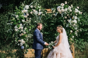 Выездная регистрация