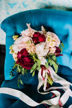 Яркий cвадебный букет