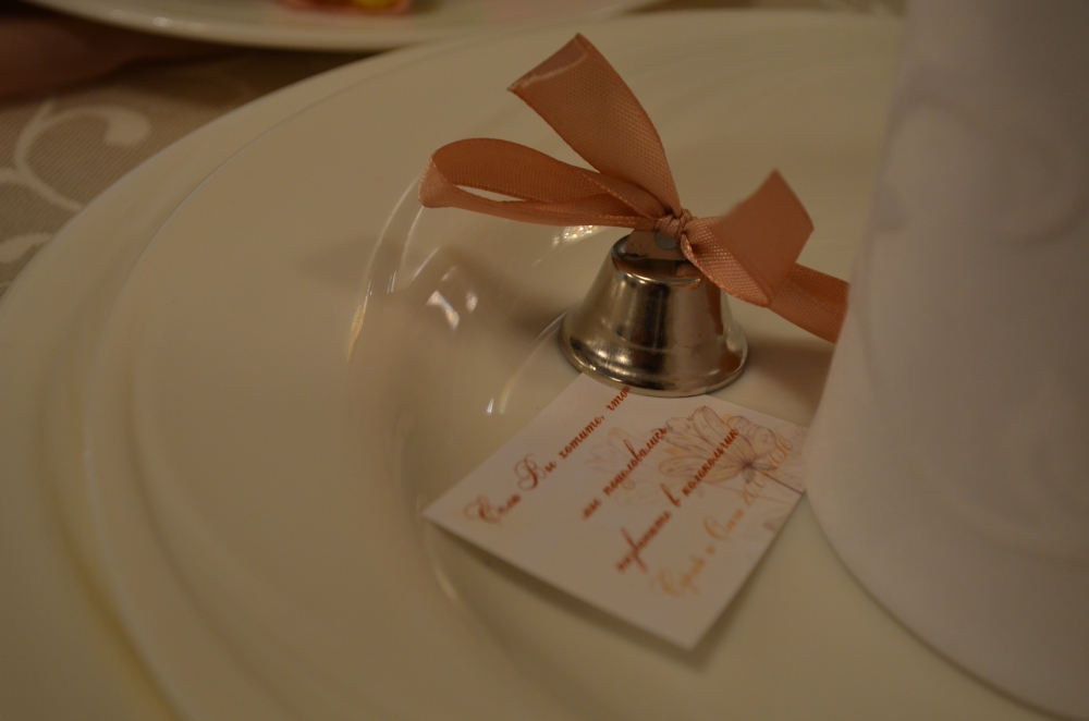 колокольчик на свадьбу для гостей