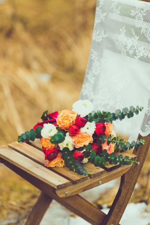 Оранжевый букет невесты