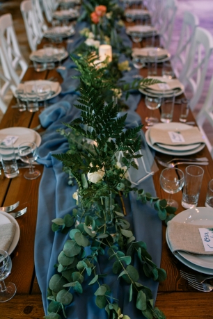 Стол гостей