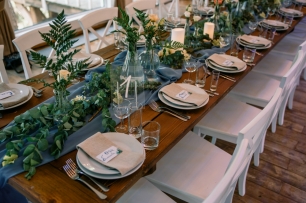 Стол гостей