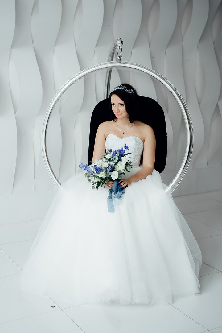 Бело-синяя свадьба в Голландском стиле.