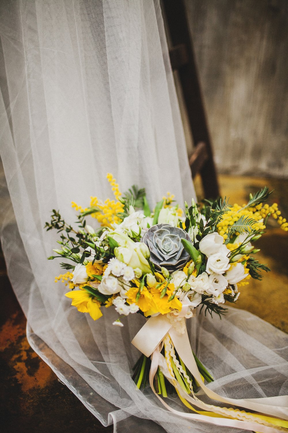 Букет невесты в желтом цвете