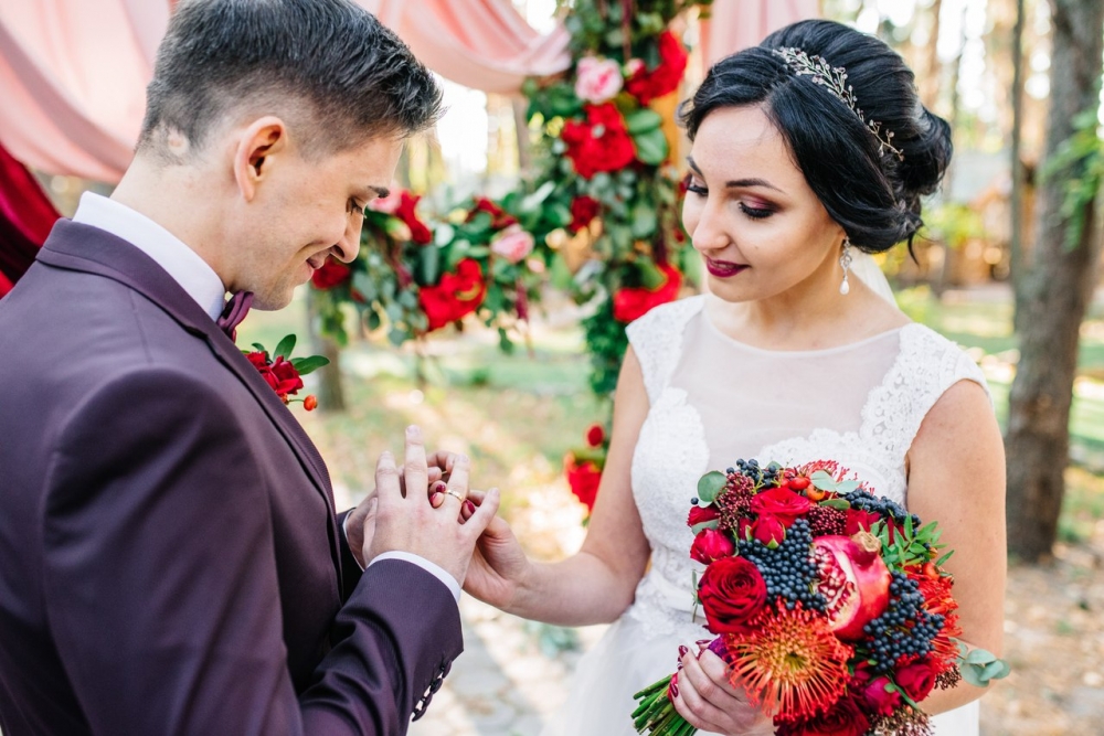 Агентство Амур, свадьба, жених невеста, выездная регистрация, букет невесты,  стильное оформление, флористика