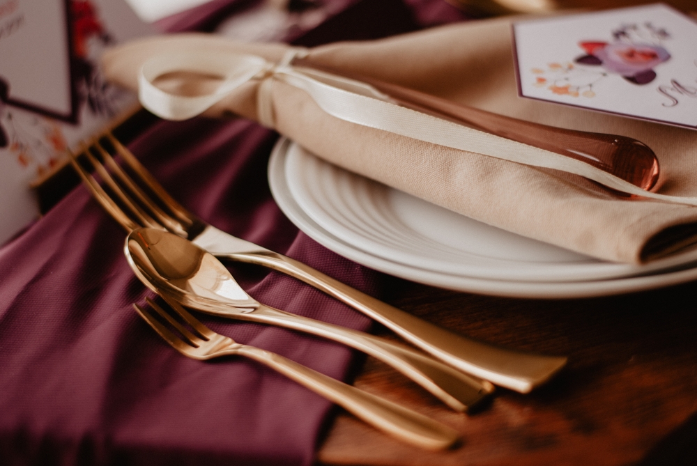 Сервировка гостевых столов