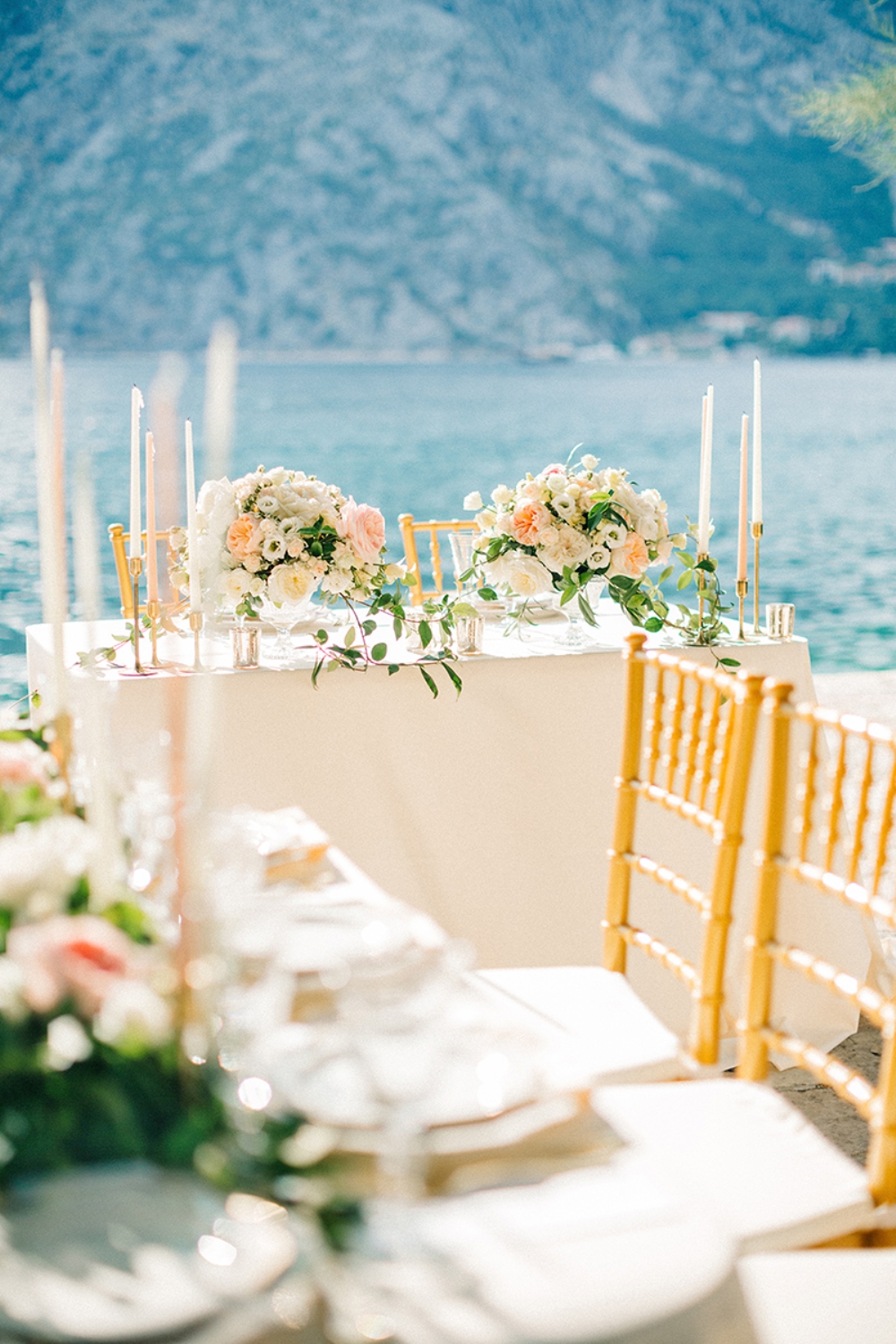 стол молодых