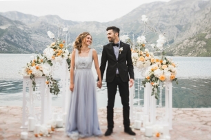 Оформление свадебной церемонии в Черногории. Альтернативный вариант арки