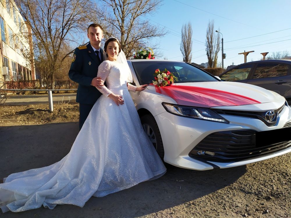 Свадебный кортеж Волгоград - аренда машин на свадьбу, прокат свадебных украшений
