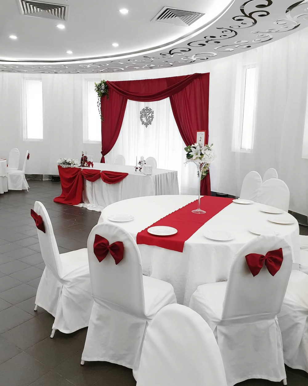 Оформление банкетного зала на свадьбу: советы и варианты декора