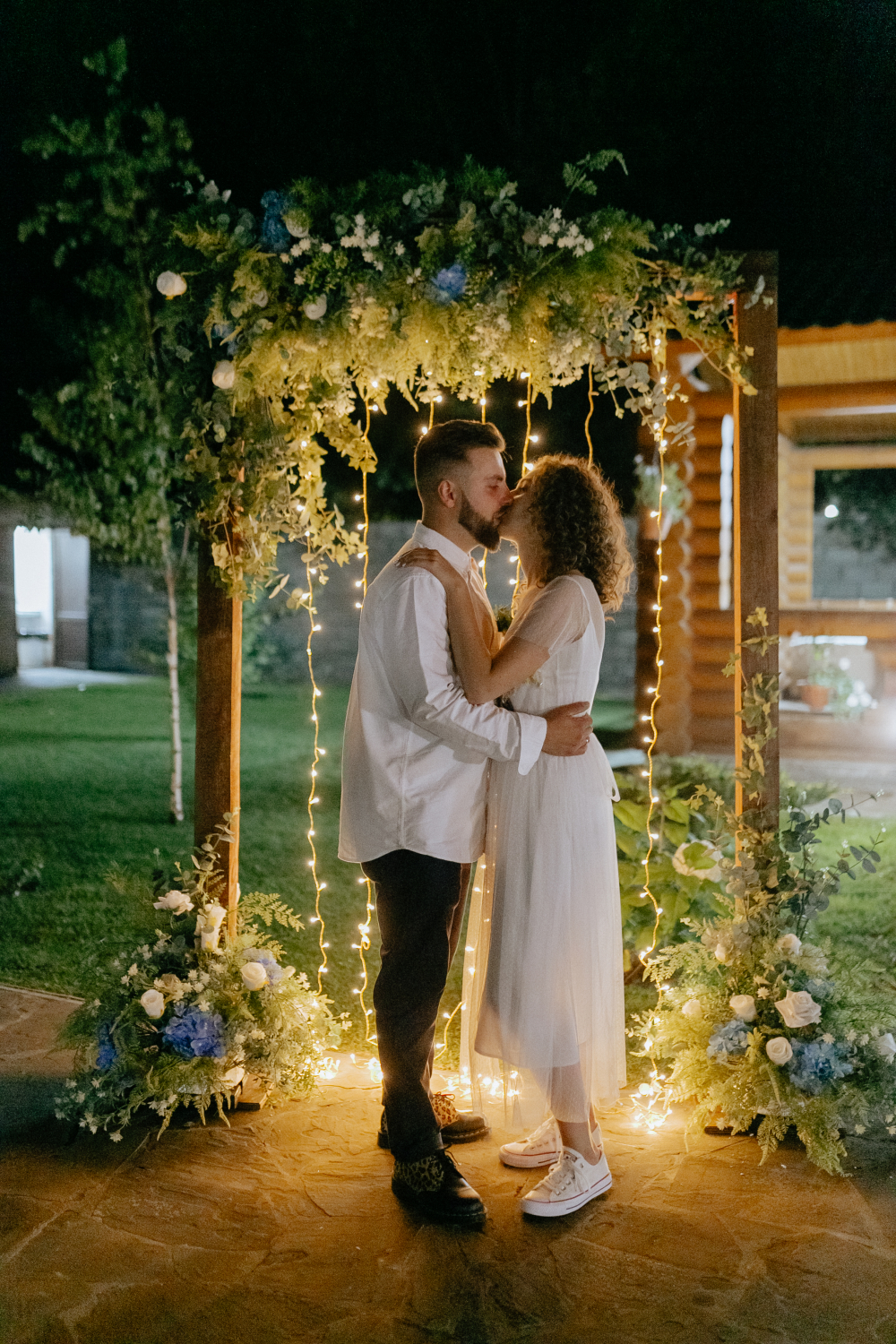 Арка выездной регистрации в "Русской охоте"