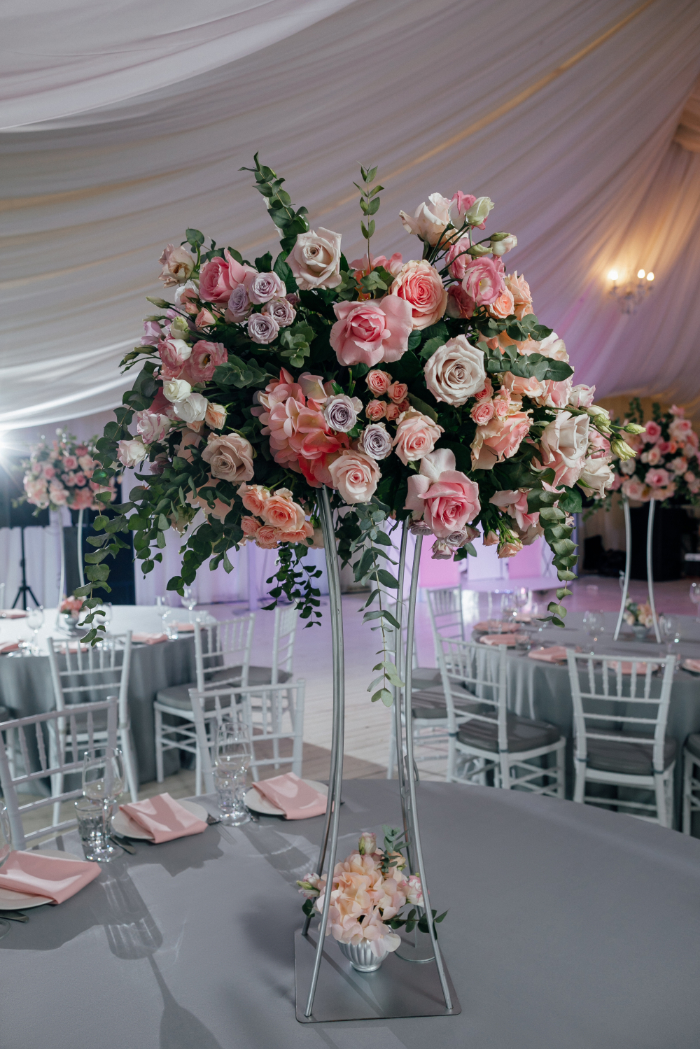 Свадьба в шатре на набережной Мартынова