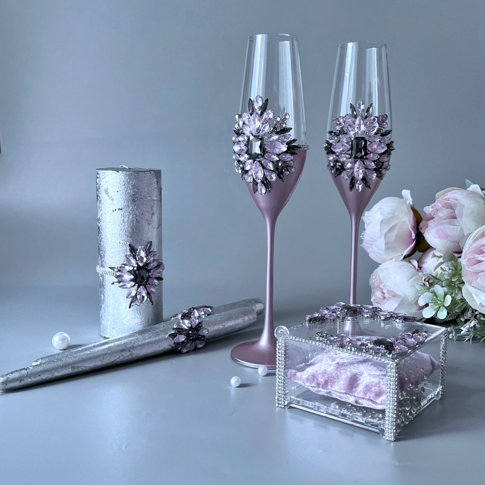 Бокалы для молодых