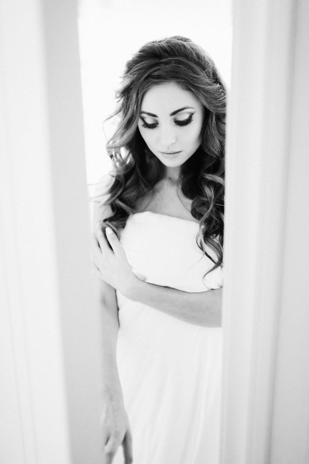 "Serene morning bride"
Организация Свадебное агентство Love Story Нижний Новгород 
Фото Фотограф Светлана Малышева 
Видео Александр Захаров 
Декор Color Dreams - мастерская праздничного декора 
Флористика ЦВЕТОЧНИЦА 
