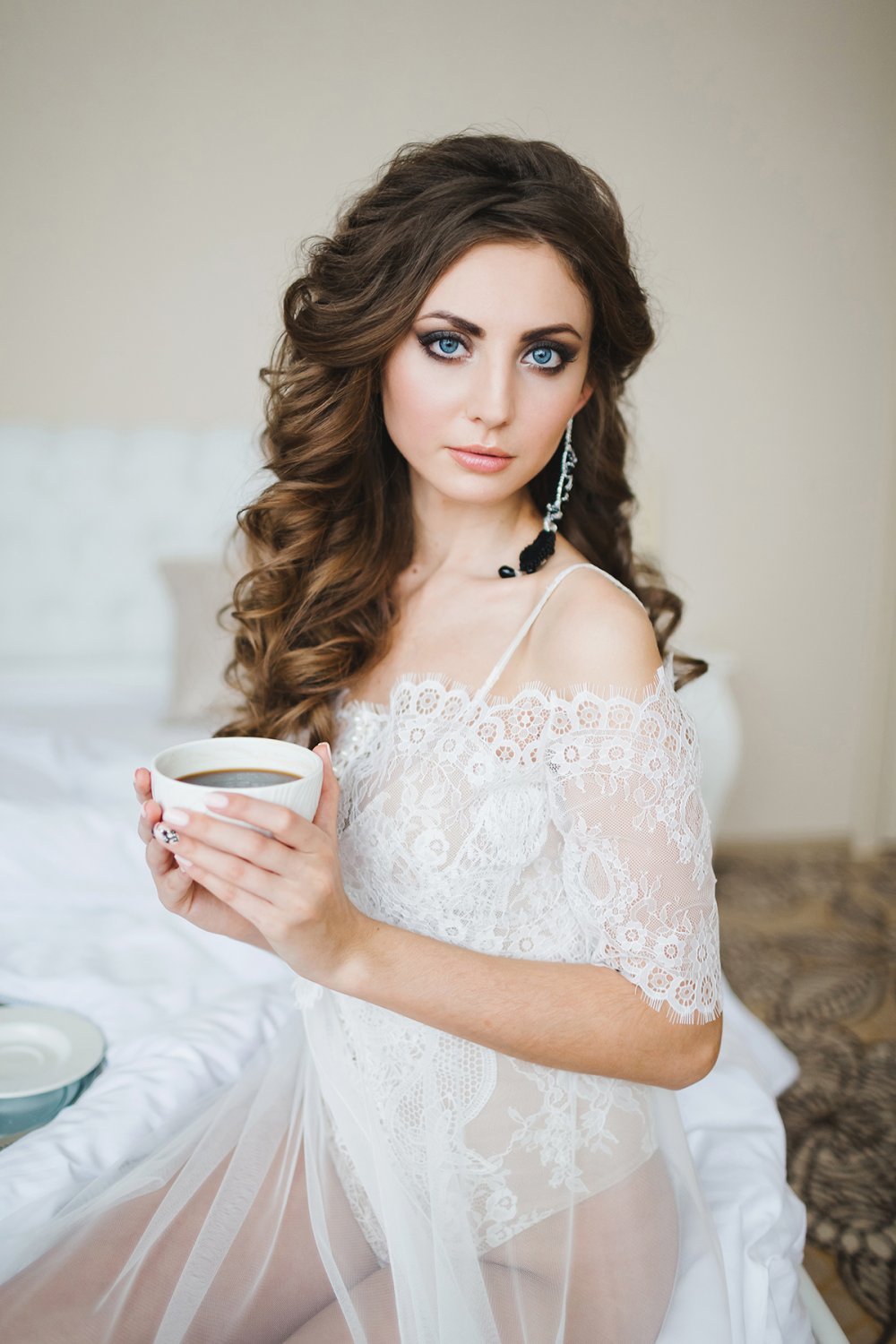 "Serene morning bride"
Организация Свадебное агентство Love Story Нижний Новгород 
Фото Фотограф Светлана Малышева 
Видео Александр Захаров 
Декор Color Dreams - мастерская праздничного декора 
Флористика ЦВЕТОЧНИЦА 
