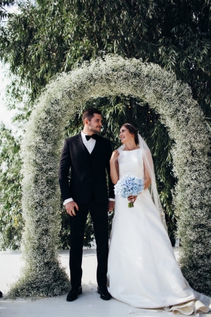 Свадебная арка из гипсофилы