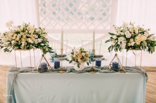 Президиум молодоженов