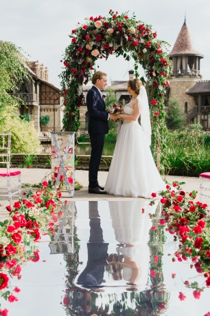 Классическая свадебная арка