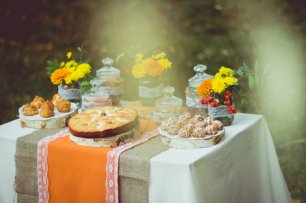 Сладкий стол на природе