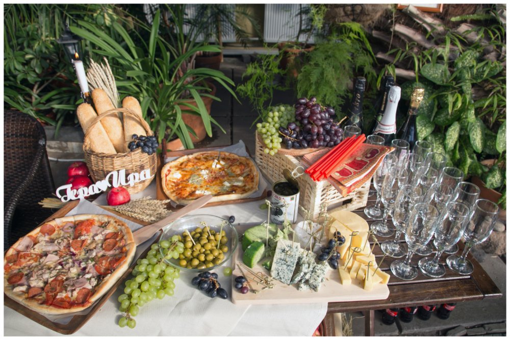 Оформление свадебного стола