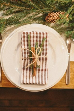 Корица на зимней свадьбе