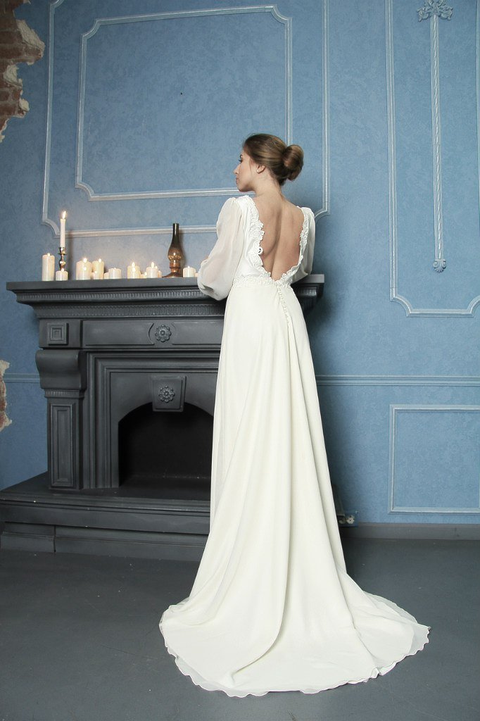 Винтажное свадебное платье с открытой спиной