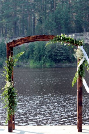 Оформление свадебной арки