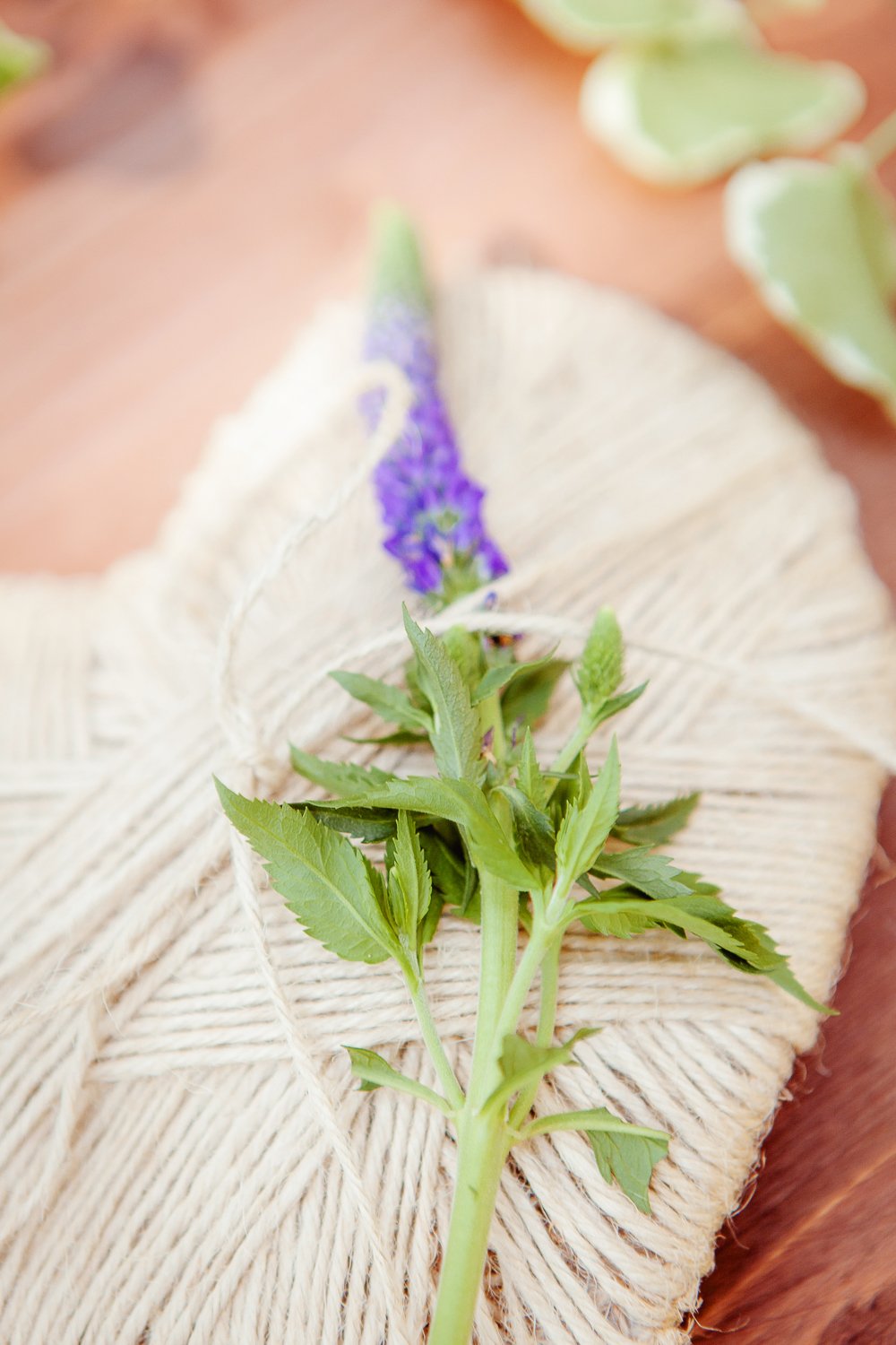 Подушечка для колец на садовую свадьбу