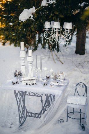 Зимний белоснежный декор