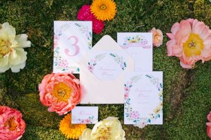 Полиграфия для летней свадьбы