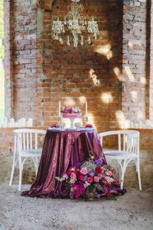 Оформление стола в фиолетовых тонах
