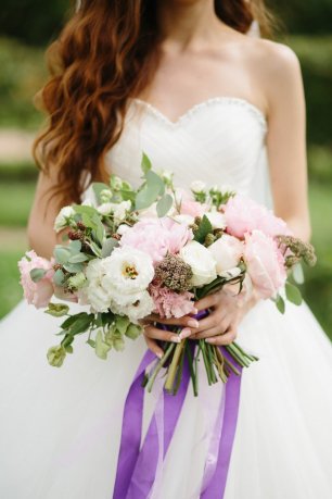 Растрепанный букет невесты