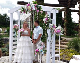 Выездная церемония в розовых тонах