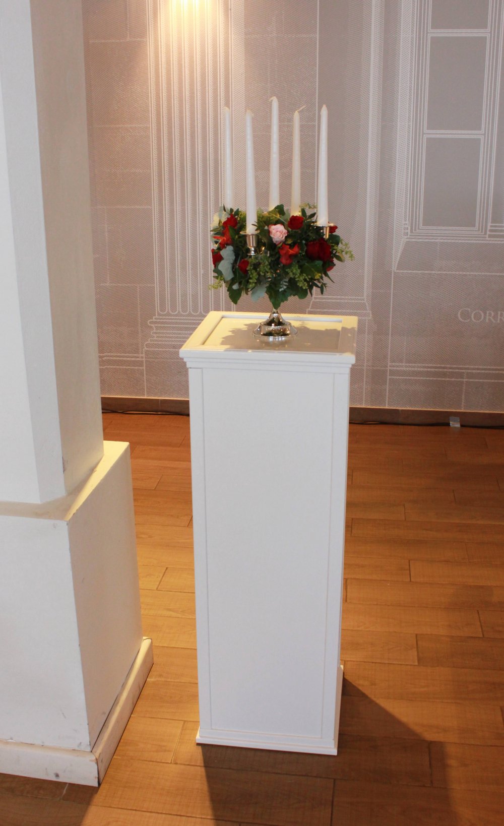 Композиция на подсвечнике