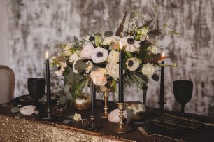 Черное оформление стола