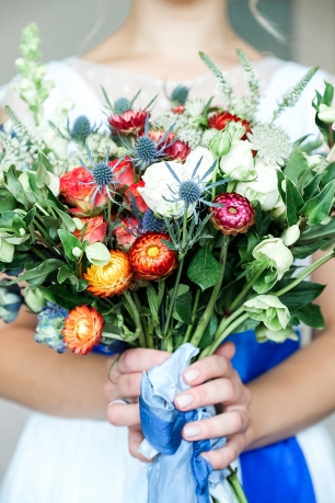 Букет невесты в ярких тонах