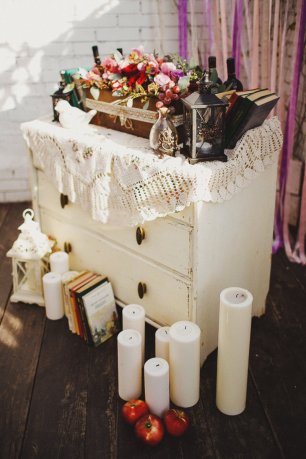 Комод на свадьбе