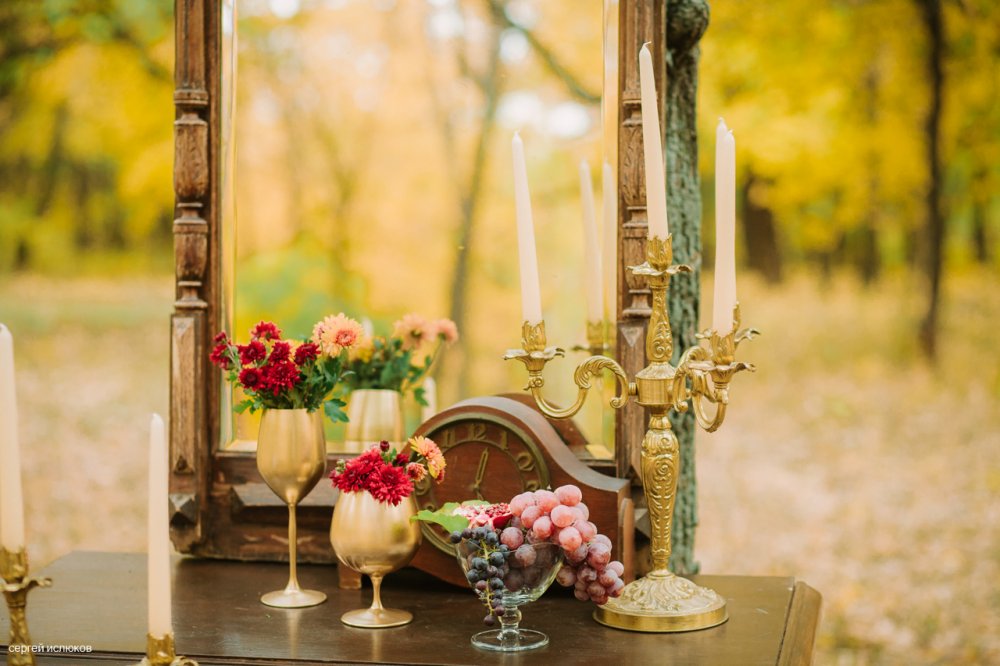 Организация Организация свадьбы в Ульяновске "ЧЕгевара". Фотограф Сергей Ислюков. Образ жениха и невесты Наташа Королева. Прическа Юлия Салифанова. Макияж Катя Шишкова. Платье невесты Долина Роз.Бабочка жениха Магазин дизайнерских бабочек "IS-Jam Bow-tie".  Декор и флористика Студия декора Весна и Татьяна Ефремова