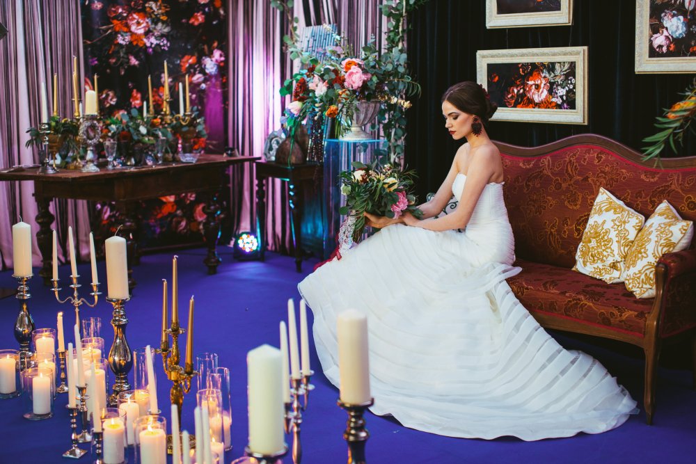  Фото  @sd_dubrovin . Флористика  @magiasvetov073. Декор @decor.vesna. Платье @cloverwedding. Аплайтинг RS LIGHT&SOUND @kirillgolovko . Beauty образ @fashionlookstudio. Модель  @missdiliara. 