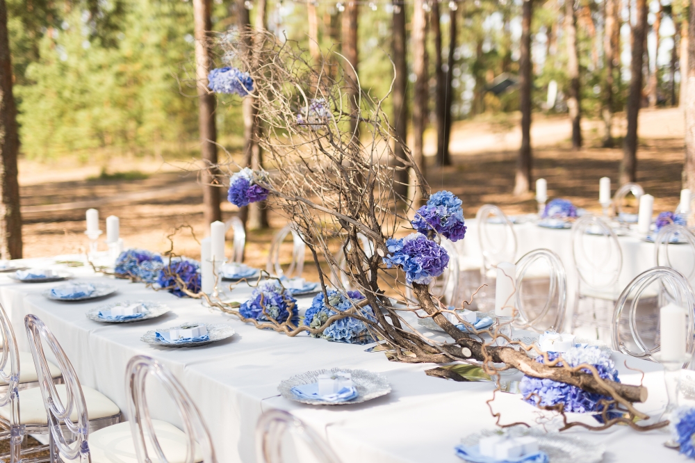 Свадьба на острове. Столы гостей 