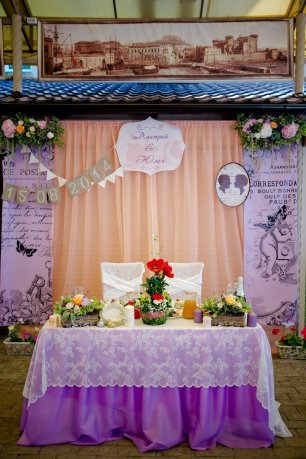 Оформление стола для молодоженов