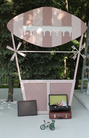 Фотозона дирижабль порадует ваших гостей.