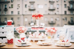 Сладкий стол в красной гамме